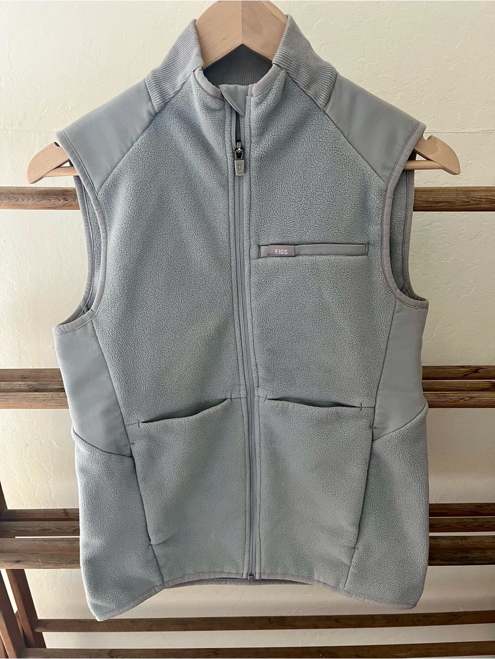 FIGS Women’s Light Gray Fleece Zip Vest